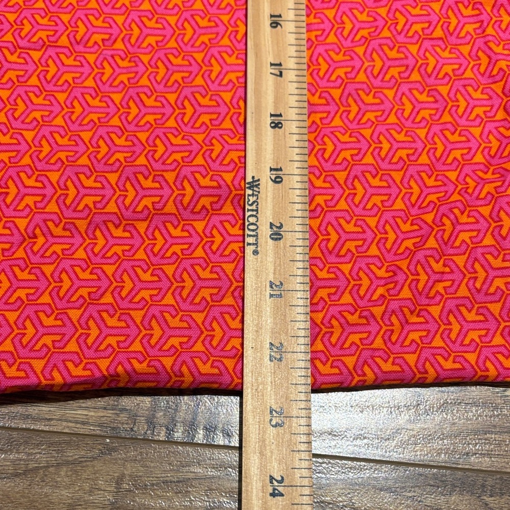 Tory Burch Red Patterned Bag - Picture 4 of 7